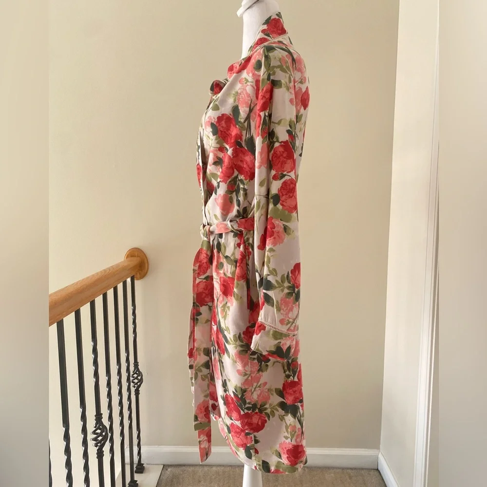 🥀 Tahari Sleepware Floral Roses Robe, XS - Picture 3 of 14